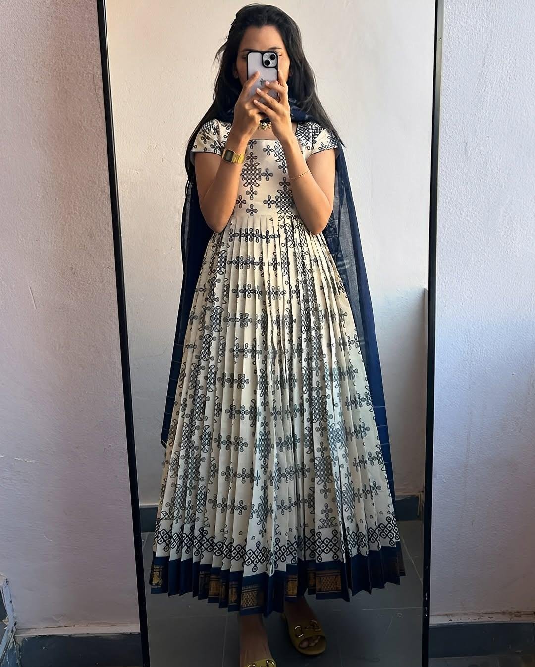 Elegant Sungudi White & Blue Printed Sungudi Gown with Dupatta