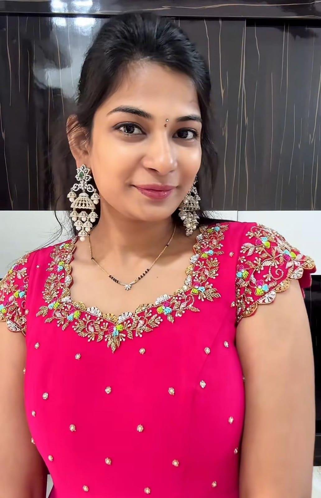 ✨ Elegant Vichitra Silk Gown with Maggam Work ✨