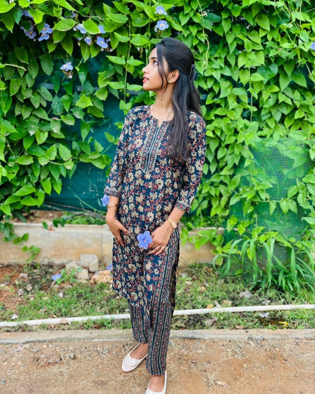 Floral top and bottom set │ Cotton blend Kurti set │Office wear sets