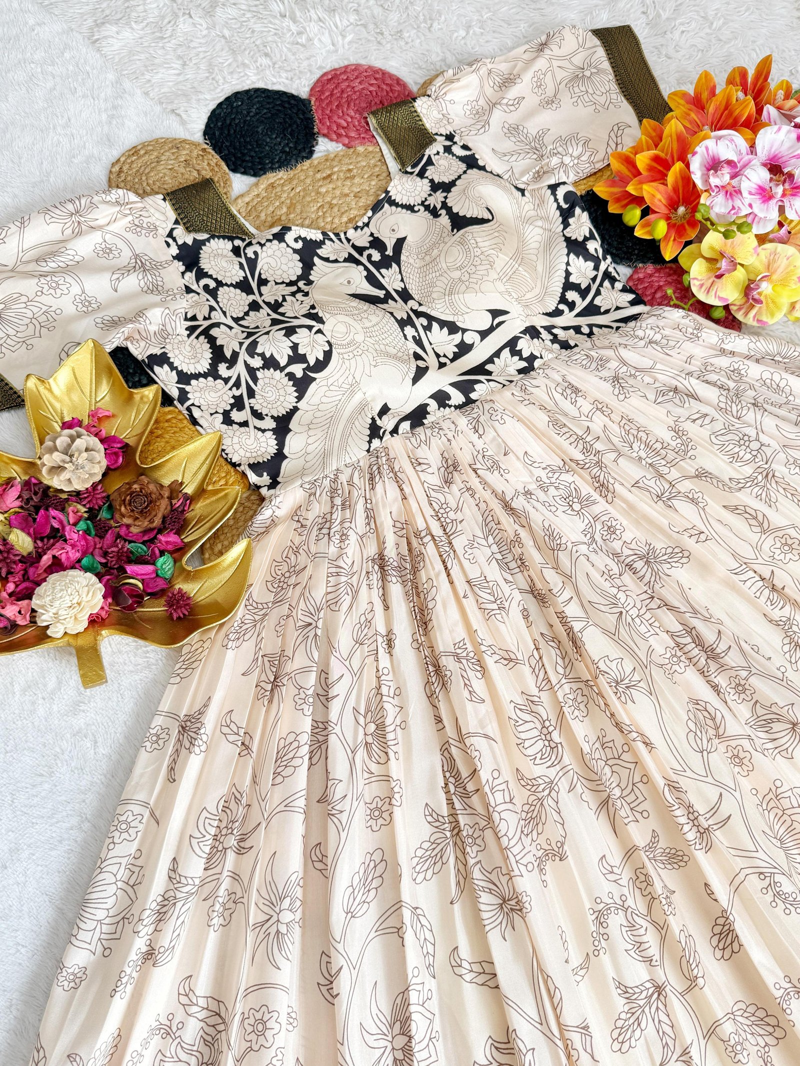 Trending Beautiful Soft Dola Silk Kalamkari Gown