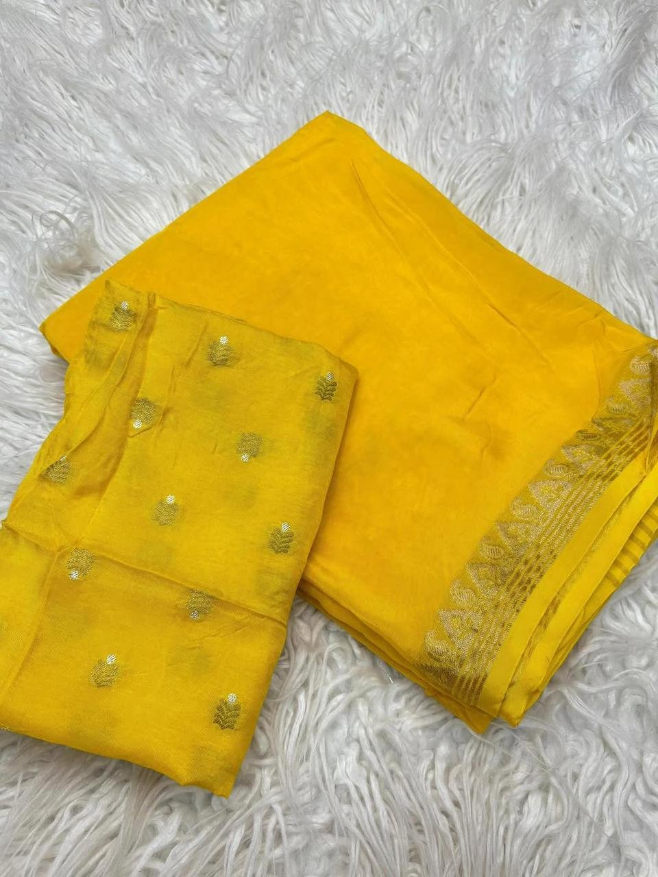 Chex viscose Georgette saree - Beautiful colors