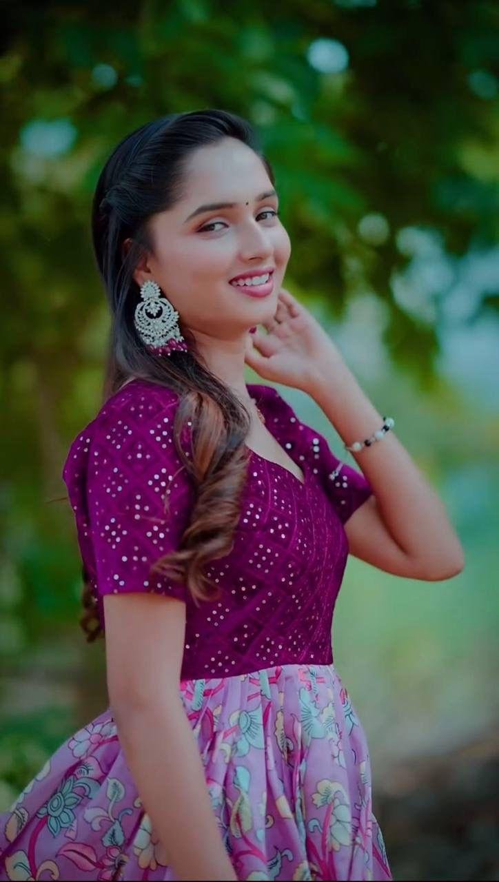 FESTIVE WEAR GOWN SET