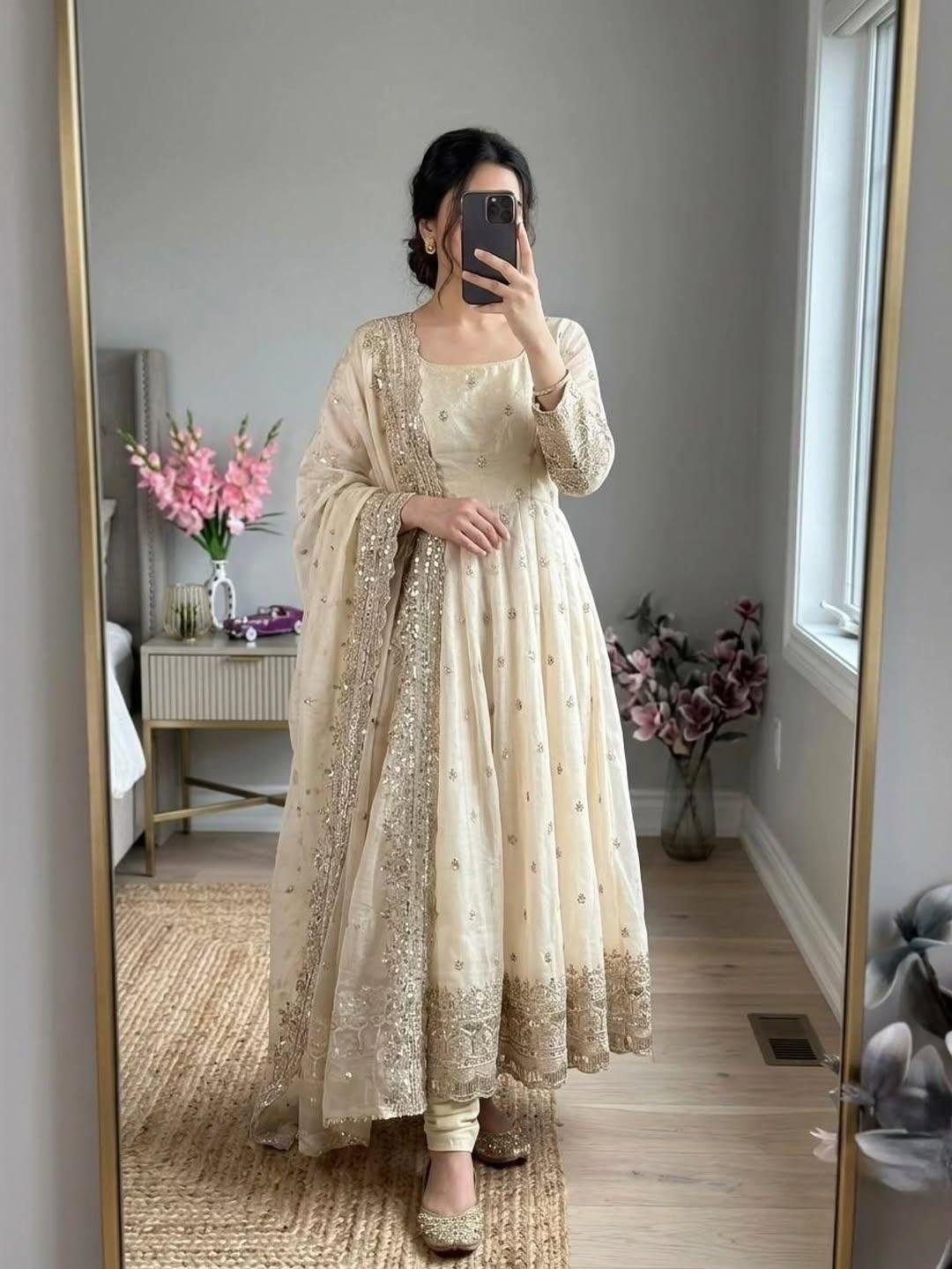 SAATHIYA - Premium Fendy silk Gown pant Dupatta set❤️