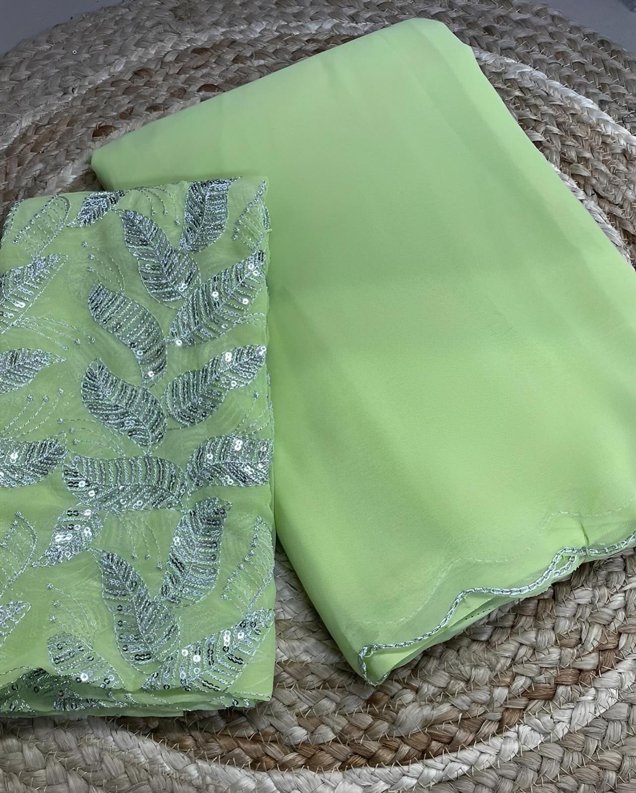 Offer Alert - Georgette Saree with Blouse piece