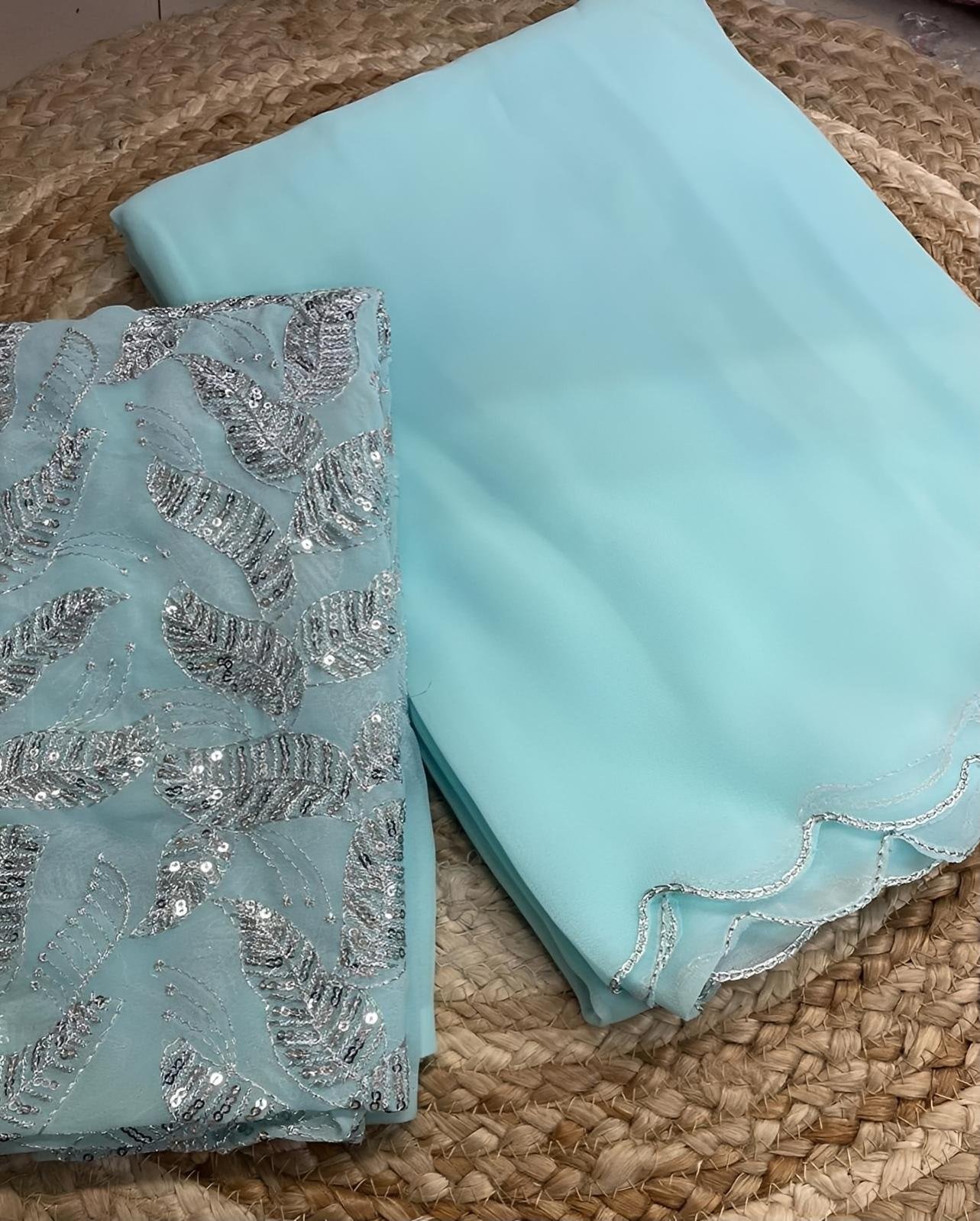 Offer Alert - Georgette Saree with Blouse piece